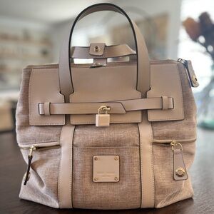 Elegant Beige Henri Bendel Designer Tote Bag